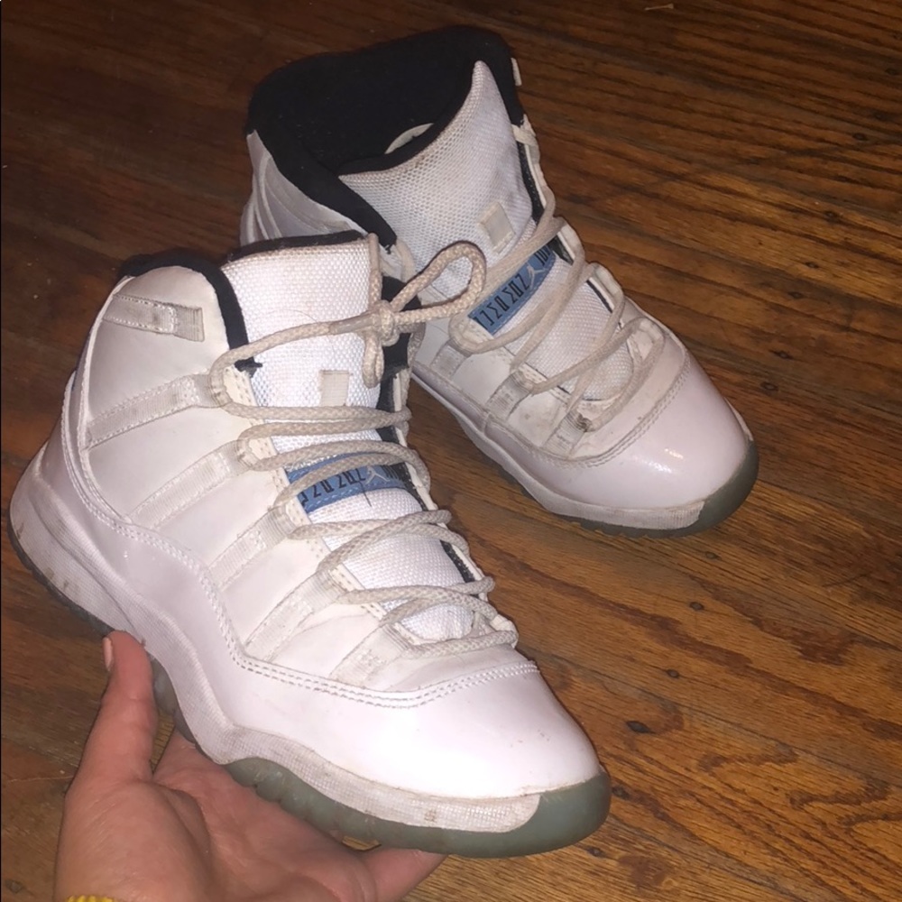JORDAN 11’s  3Y